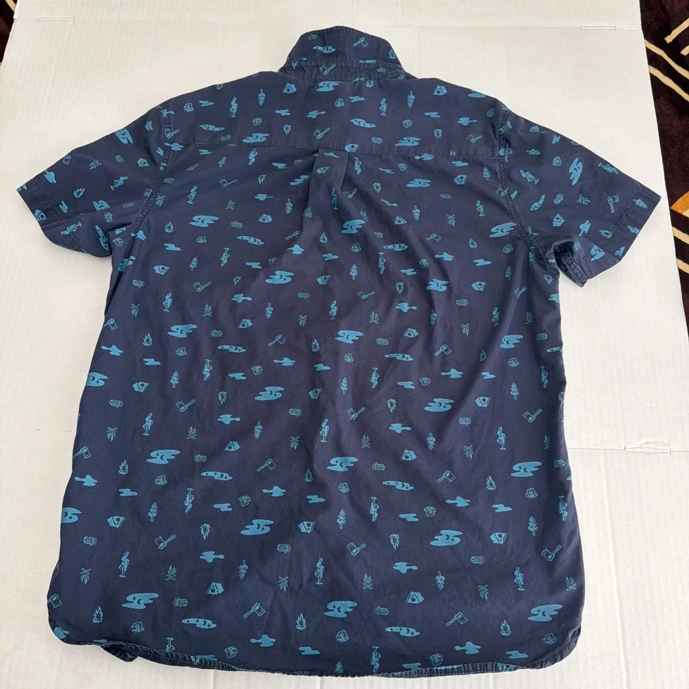 Men's The North Face  Navy /Blue Teal Outdoor Adventure Print-Size Large